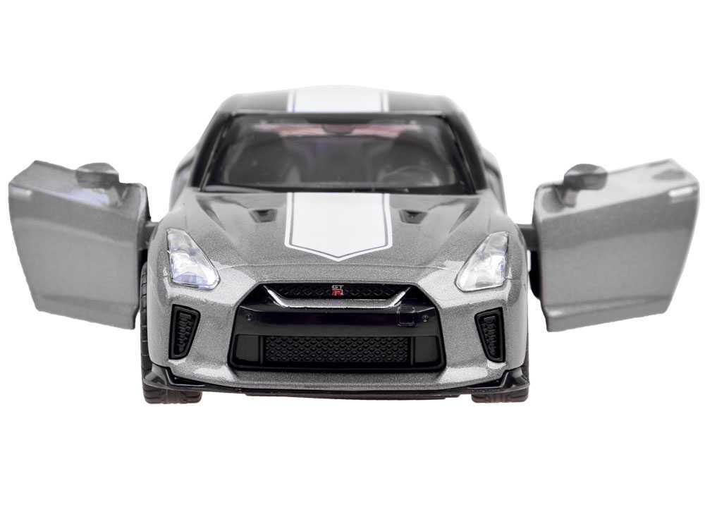 Metalinis automobilis -  Nissan GT-R