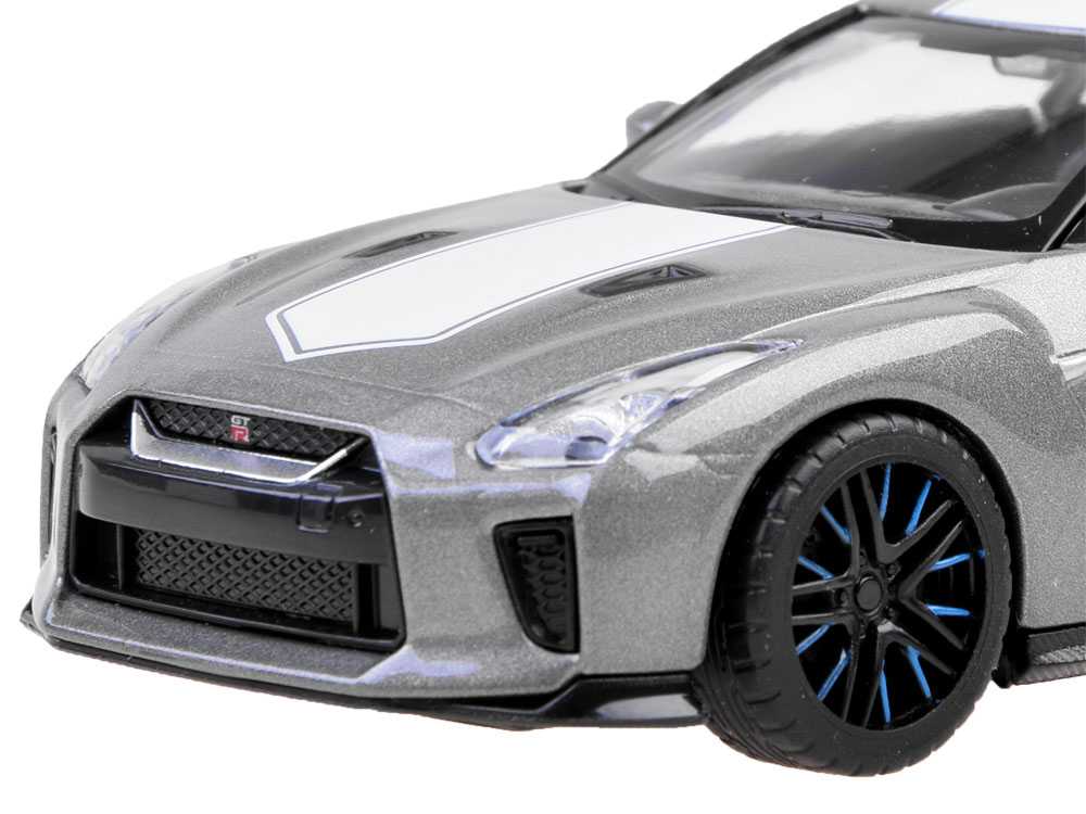 Metalinis automobilis -  Nissan GT-R