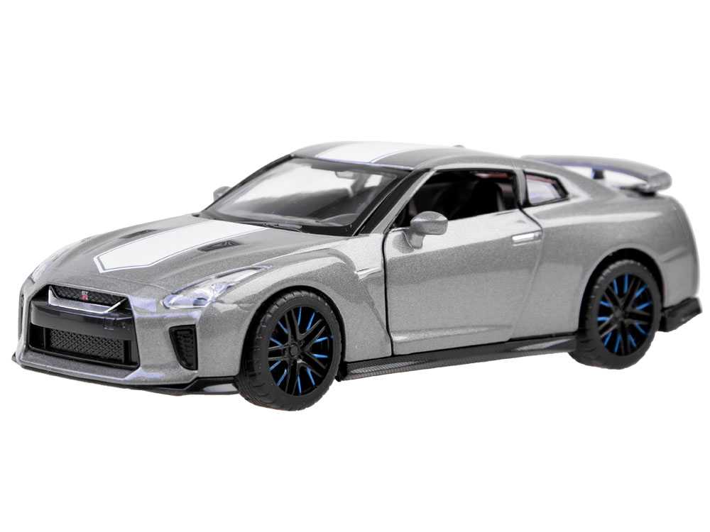 Metalinis automobilis -  Nissan GT-R