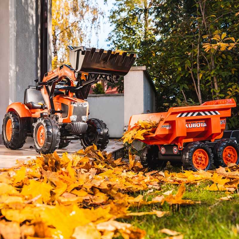 Didelis minamas traktorius su priekaba ir kastuvu - Falk Kubota, raudonas