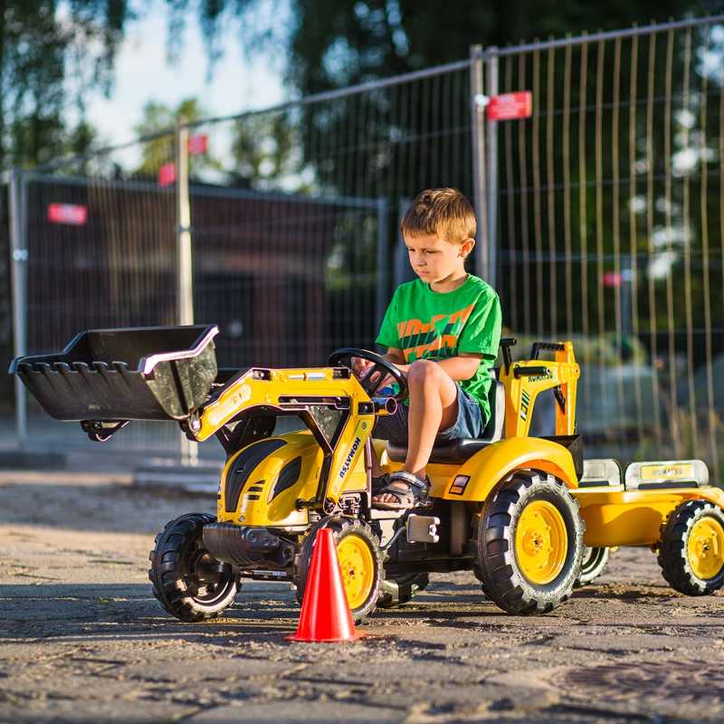 Didelis minamas traktorius su priekaba ir kastuvu - Falk Kubota, geltonas