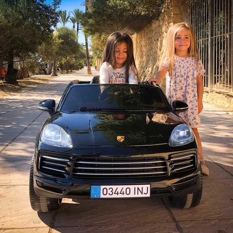 Vaikiškas dvivietis elektromobilis - Porsche Cayenne S, juodas