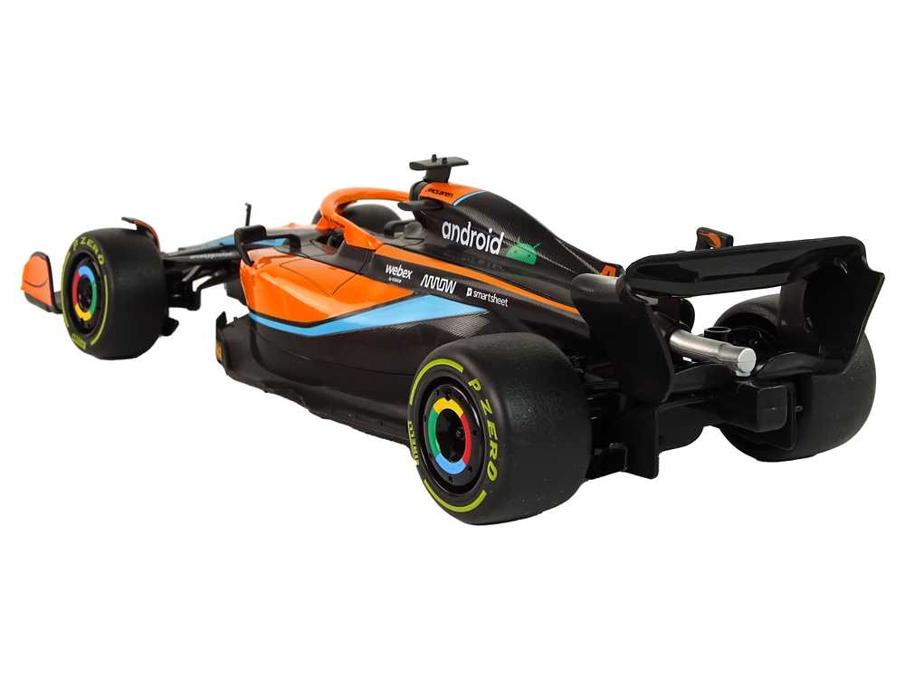 Nuotoliniu būdu valdomas automobilis Mercedes-AMG F1, 1:18, oranžinis