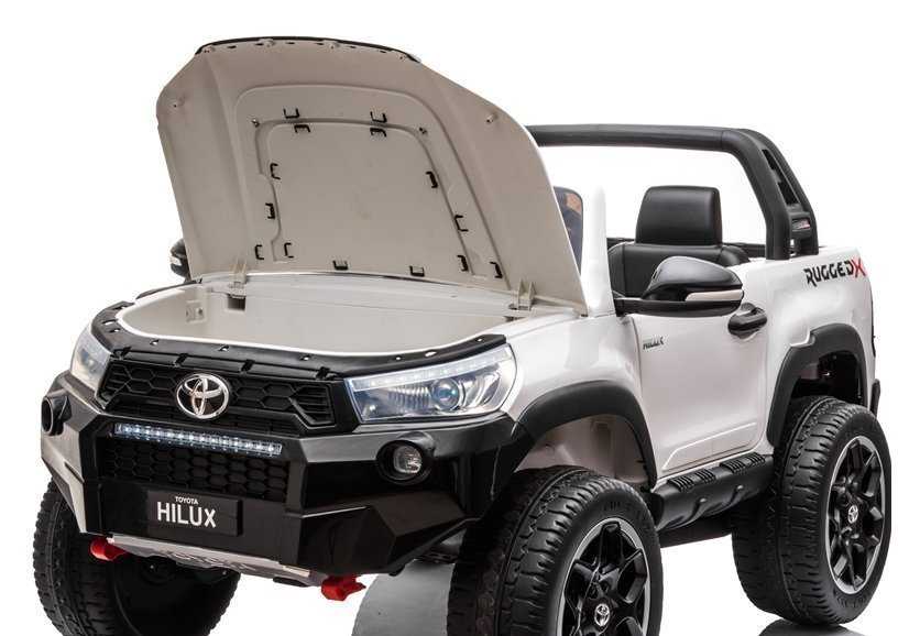 Dvivietis elektromobilis Toyota Hilux , baltas