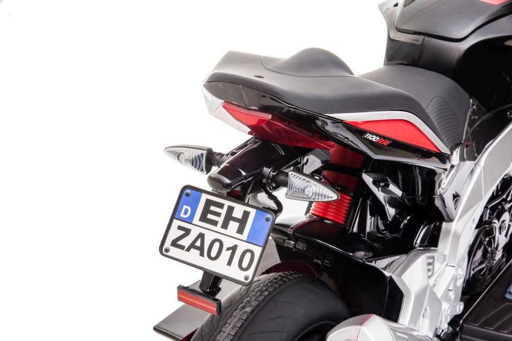 Vienvietis elektrinis motociklas Aprilia Tuono V4, raudonas