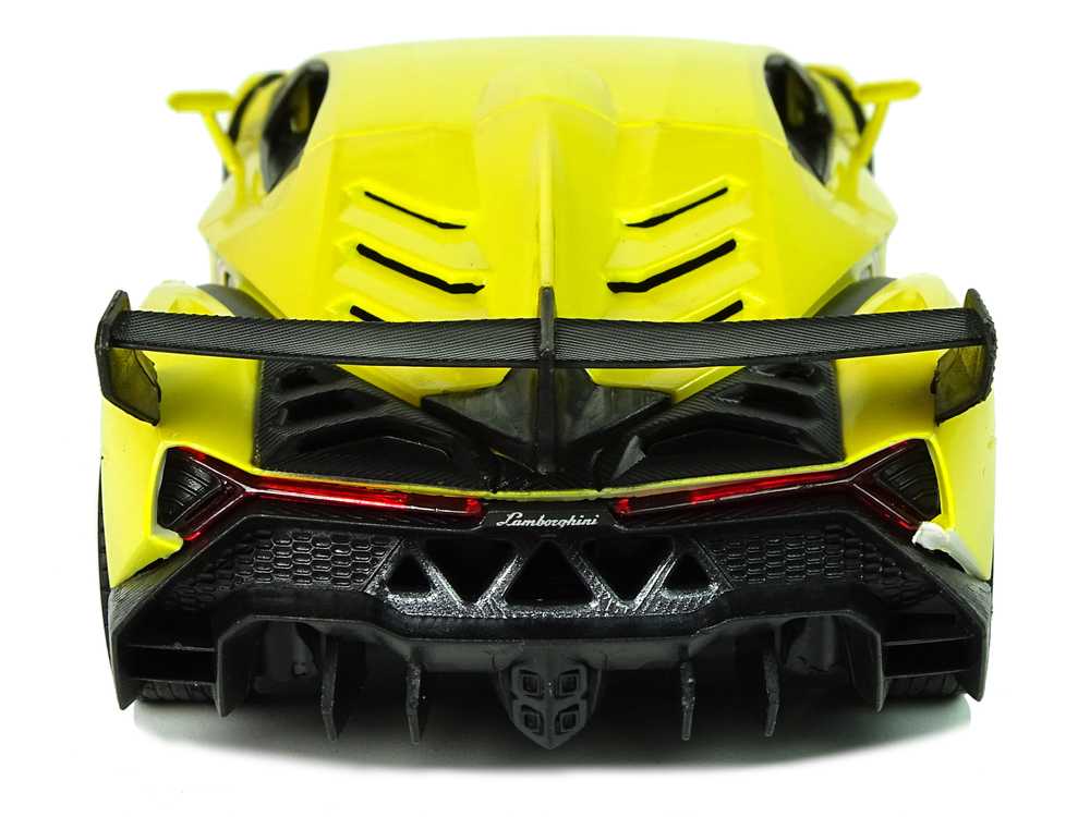 Sportinis nuotoliniu būdu valdomas automobilis Lamborghini Veneno, geltonas